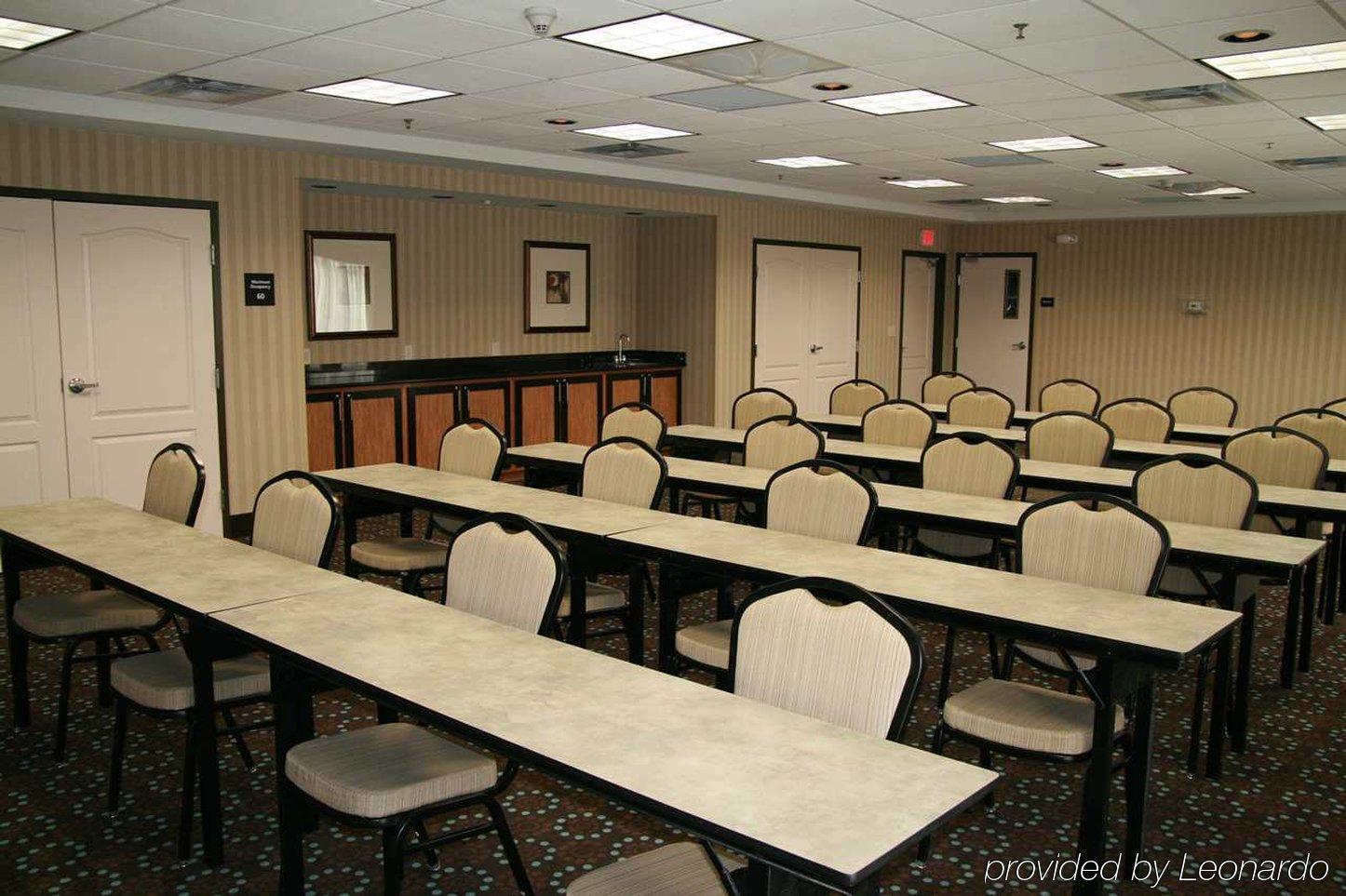 Hampton Inn Defiance Konforlar fotoğraf