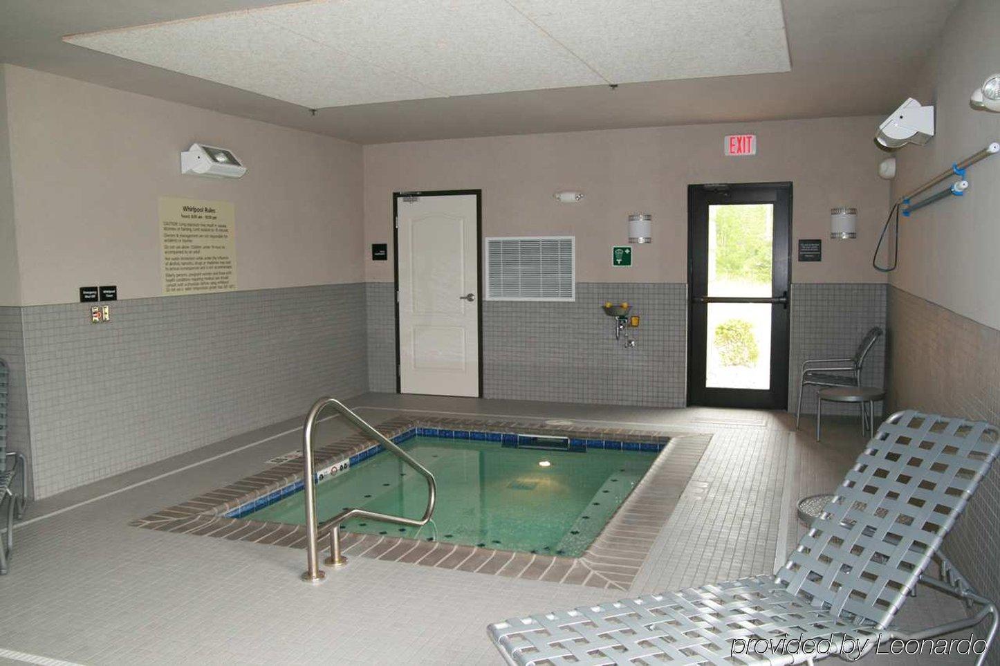 Hampton Inn Defiance Konforlar fotoğraf